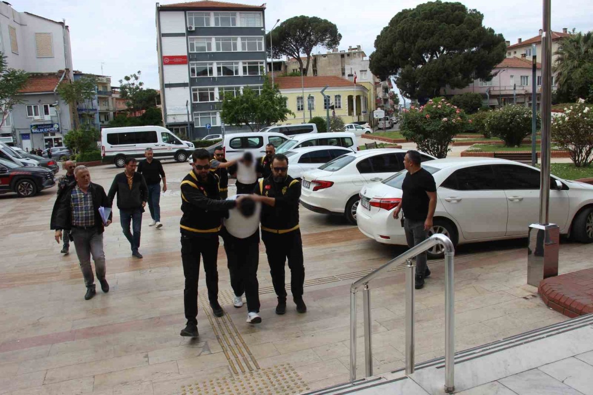 Şüphelileri adliyeye sevk edildi