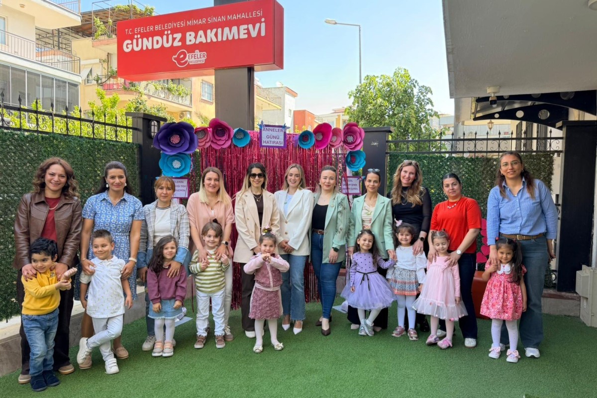 EFELER BELEDİYESİ’NİN MİNİKLERİ ANNELER GÜNÜ’NÜ KUTLADI