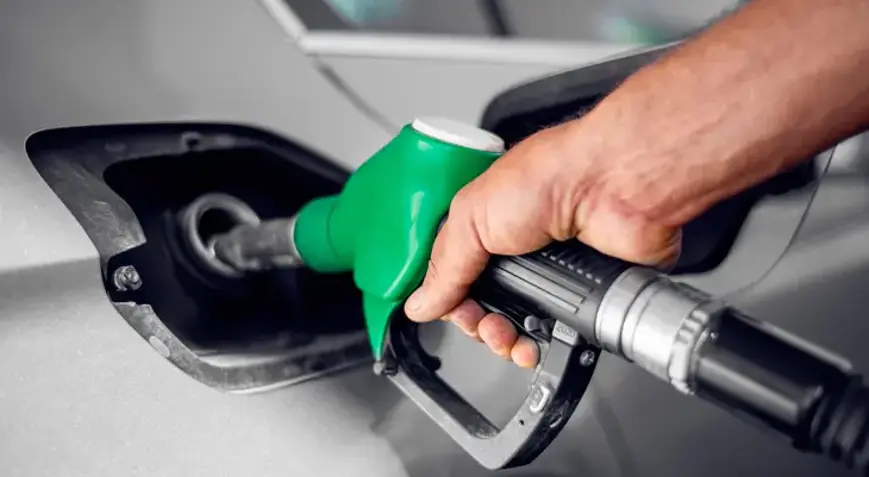 Petrol fiyatı için 'korkutan' rakam! Dev bankadan çarpıcı analiz! 