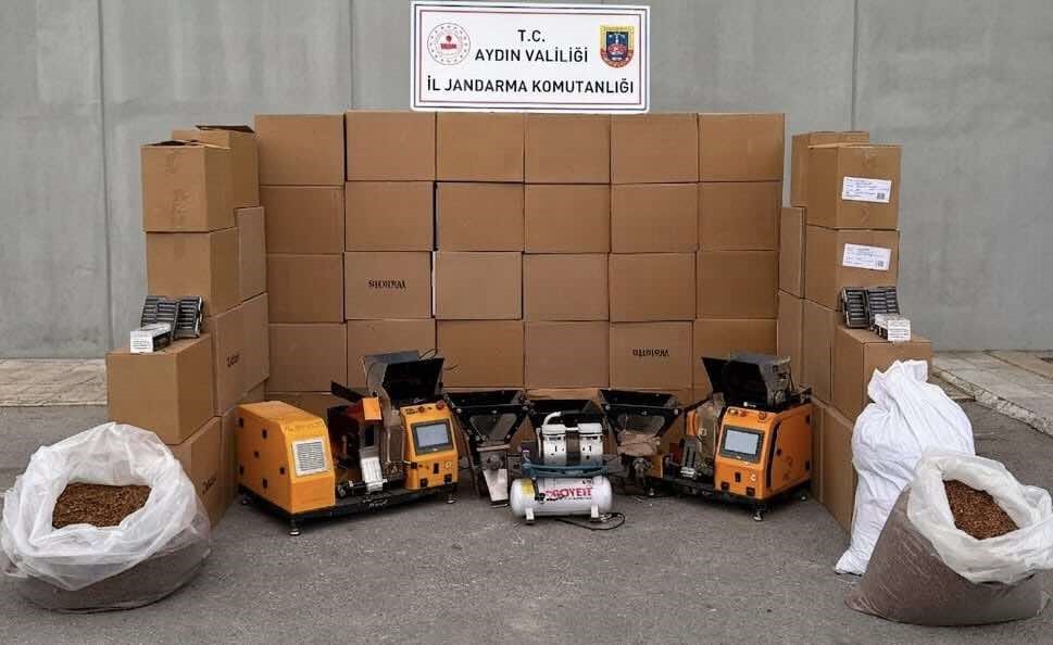 Efeler’de kaçak sigara imalathanesine baskın