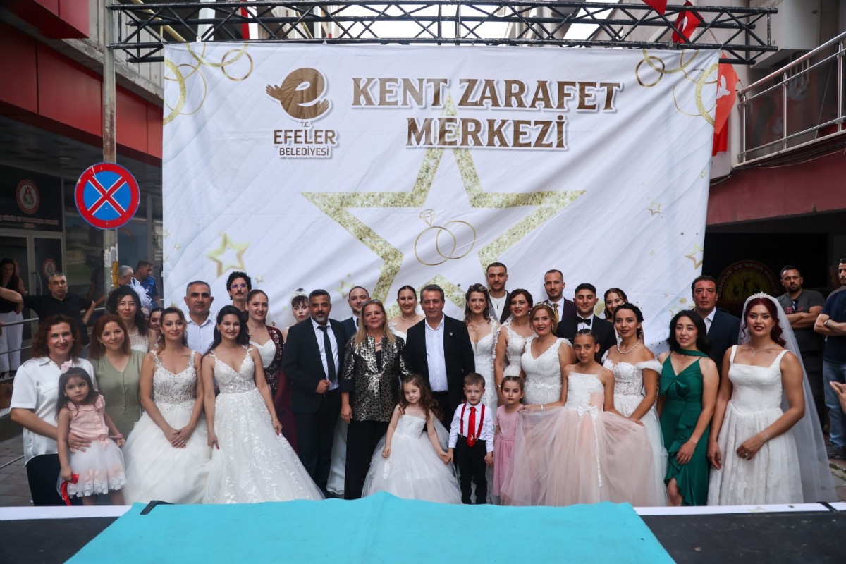 Efeler’de Sosyal Dayanışmanın Yeni Adresi: Kent Zarafet Merkezi Hizmete Açıldı  Evlenecek çiftlere ücretsiz gelinlik, damatlık ve abiye desteği