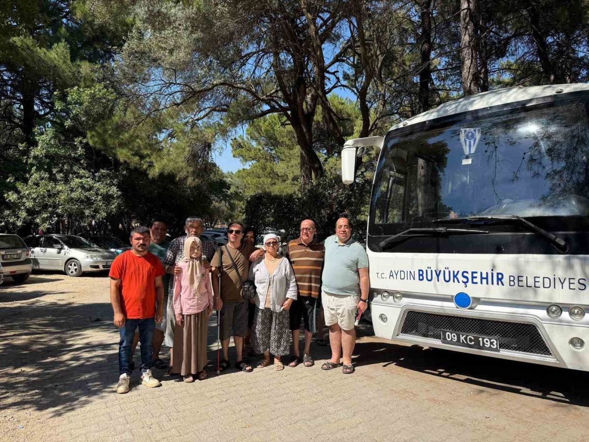 Görme Engelliler Milli Parkta Doğayla Buluştu