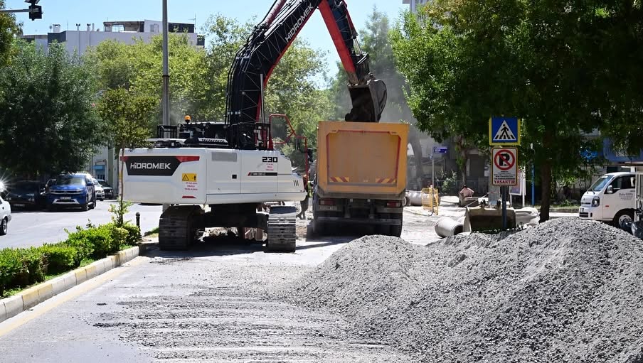 Başkan Çerçioğlu'ndan Söke'ye 77 milyon liralık altyapı yatırımı