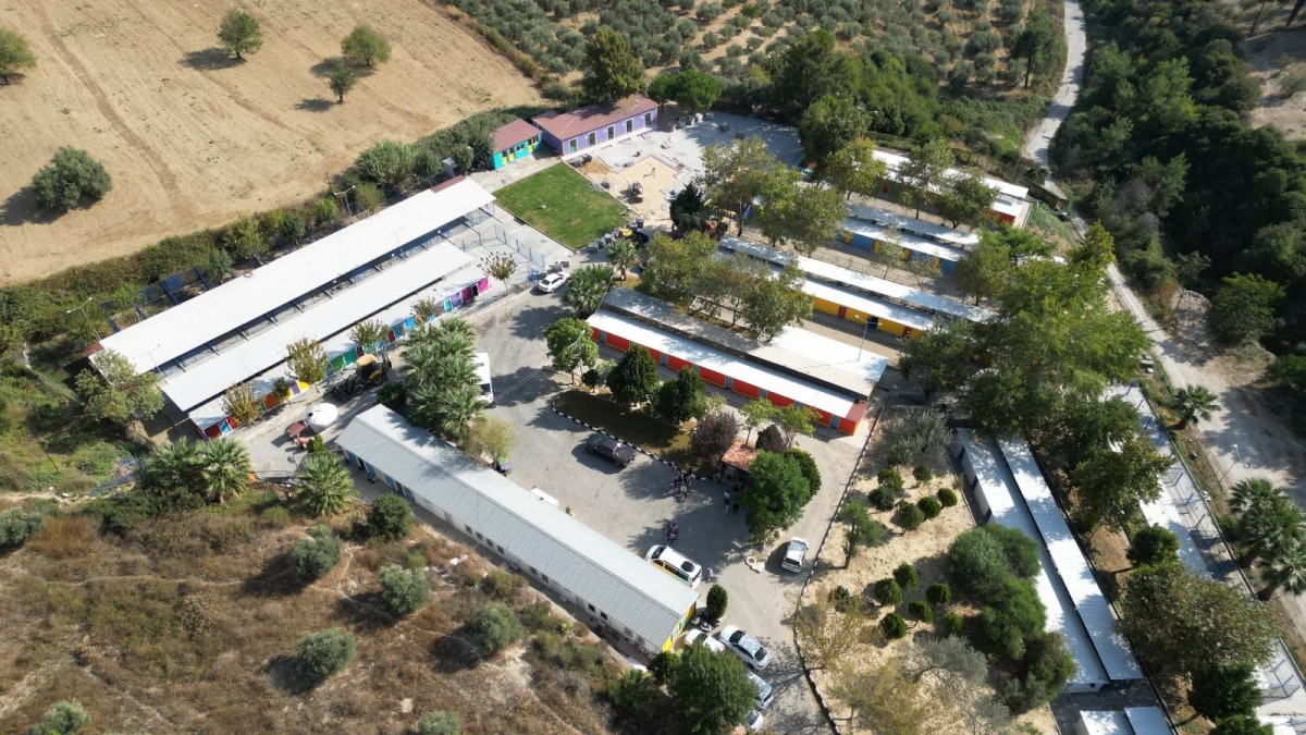 KUŞADASI BELEDİYESİ 3518 SOKAK HAYVANINI ÖMÜRLÜK YUVASINA KAVUŞTURDU