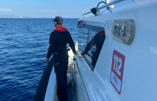 Didim Açıklarında Sürüklenen Botta Korku Dolu Anlar