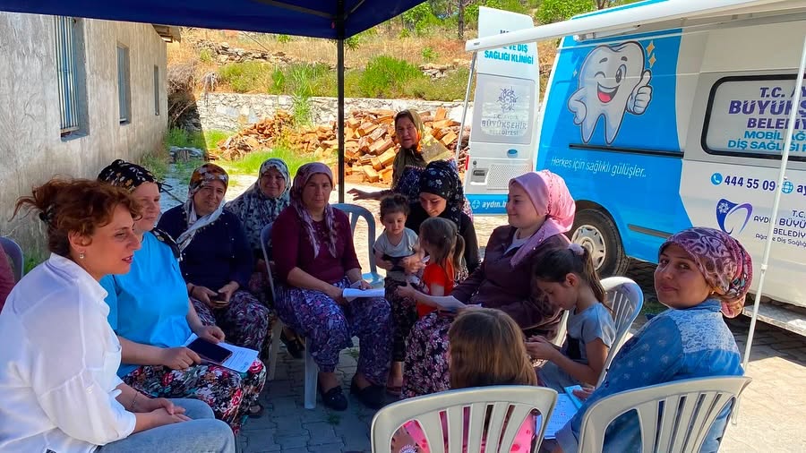 Çerçioğlu'nun Mobil Ağız ve Diş Sağlığı Klinikleri Bozdoğan'da Yoğun İlgi Gördü