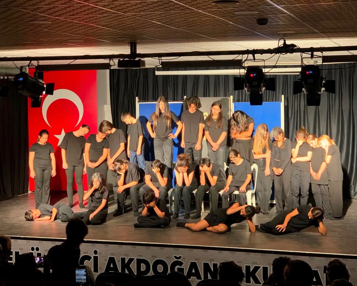 Kuşadası'nda Minik Yeteneklerden Muhteşem Final: 